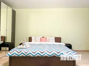 2-к квартира, посуточно, 57м2, 1/2 этаж