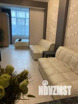 Студия квартира, посуточно, 40м2, 7/13 этаж