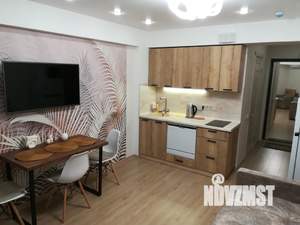 Студия квартира, посуточно, 25м2, 1/4 этаж