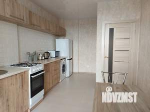 1-к квартира, посуточно, 42м2, 4/5 этаж