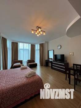 Студия квартира, посуточно, 42м2, 3/9 этаж