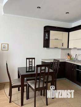 Студия квартира, посуточно, 42м2, 3/9 этаж