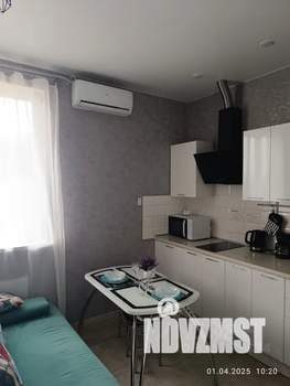 Студия квартира, посуточно, 30м2, 2/3 этаж