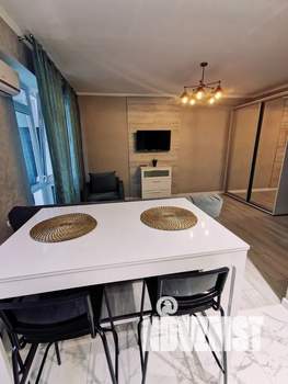 Студия квартира, посуточно, 28м2, 6/8 этаж