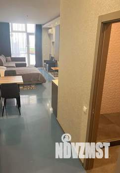 Студия квартира, посуточно, 40м2, 1/9 этаж