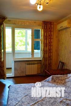1-к квартира, посуточно, 30м2, 3/9 этаж