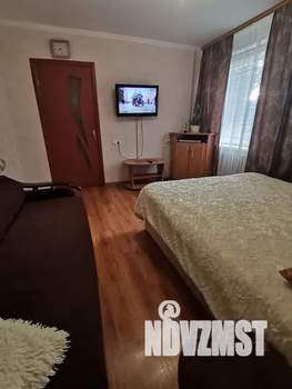 1-к квартира, посуточно, 40м2, 1/9 этаж