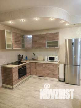 1-к квартира, посуточно, 60м2, 5/10 этаж