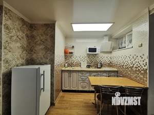 Студия квартира, посуточно, 30м2, 1/3 этаж