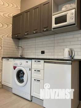 Студия квартира, посуточно, 40м2, 7/13 этаж