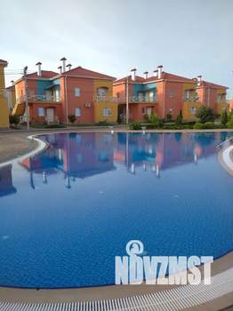 Студия квартира, посуточно, 43м2, 2/2 этаж