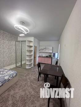 Студия квартира, посуточно, 30м2, 1/3 этаж
