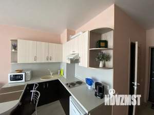 Студия квартира, посуточно, 35м2, 1/5 этаж