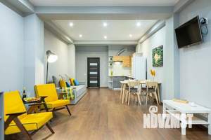 1-к квартира, посуточно, 55м2, 1/1 этаж