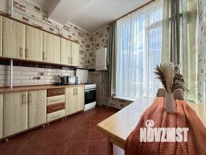 1-к квартира, посуточно, 40м2, 3/6 этаж