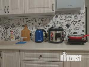 Студия квартира, посуточно, 35м2, 4/5 этаж