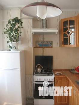 1-к квартира, посуточно, 40м2, 3/5 этаж