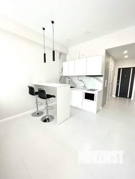 Студия квартира, посуточно, 35м2, 8/10 этаж