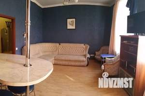 2-к квартира, посуточно, 48м2, 2/3 этаж