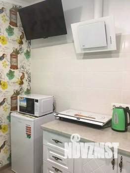 1-к квартира, посуточно, 12м2, 1/1 этаж