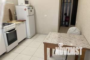 1-к квартира, посуточно, 40м2, 3/5 этаж