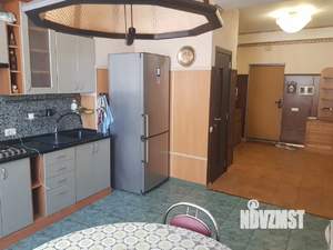 3-к квартира, посуточно, 120м2, 2/9 этаж