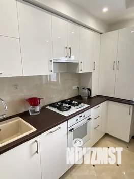 1-к квартира, посуточно, 53м2, 4/10 этаж