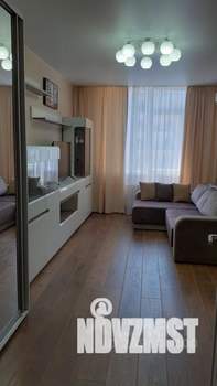 1-к квартира, посуточно, 42м2, 8/10 этаж