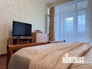 1-к квартира, посуточно, 40м2, 3/6 этаж