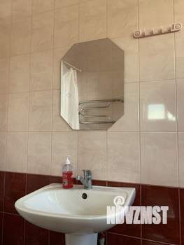 1-к квартира, посуточно, 40м2, 1/2 этаж