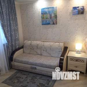 1-к квартира, посуточно, 44м2, 6/10 этаж