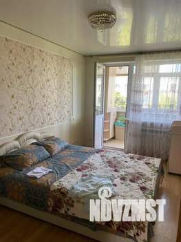 3-к квартира, посуточно, 60м2, 1/1 этаж