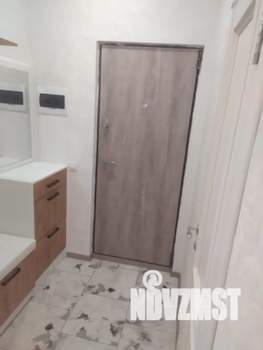 Студия квартира, посуточно, 40м2, 1/2 этаж