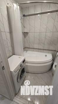 Студия квартира, посуточно, 25м2, 1/4 этаж