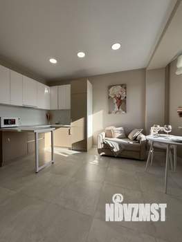 Студия квартира, посуточно, 40м2, 2/5 этаж