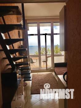 Студия квартира, посуточно, 35м2, 4/4 этаж