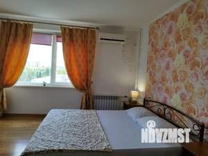 1-к квартира, посуточно, 42м2, 7/9 этаж