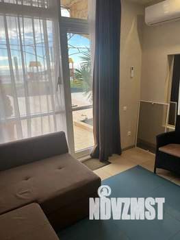 Студия квартира, посуточно, 40м2, 1/9 этаж