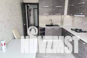 1-к квартира, посуточно, 40м2, 2/10 этаж