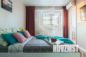 1-к квартира, посуточно, 40м2, 3/9 этаж