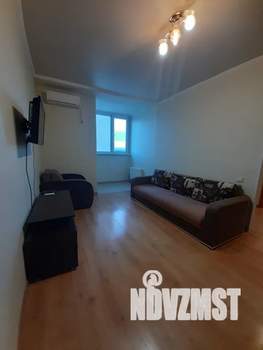 1-к квартира, посуточно, 37м2, 10/10 этаж