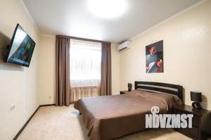 1-к квартира, посуточно, 40м2, 2/10 этаж