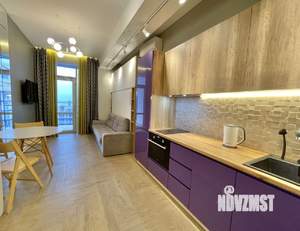 Студия квартира, посуточно, 35м2, 8/10 этаж