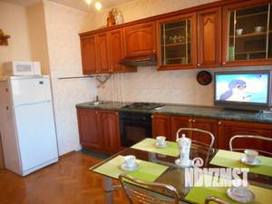 1-к квартира, посуточно, 38м2, 3/3 этаж