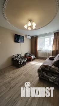 2-к квартира, посуточно, 45м2, 1/5 этаж