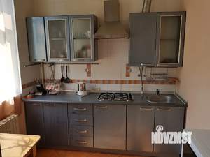 1-к квартира, посуточно, 38м2, 3/3 этаж