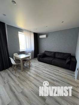 Студия квартира, посуточно, 30м2, 1/3 этаж