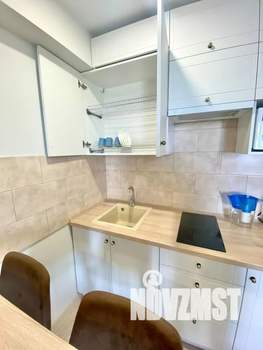 Студия квартира, посуточно, 28м2, 1/4 этаж