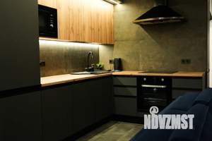 Студия квартира, посуточно, 42м2, 1/5 этаж