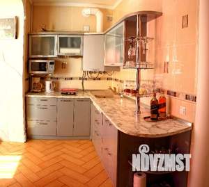 1-к квартира, посуточно, 50м2, 2/3 этаж